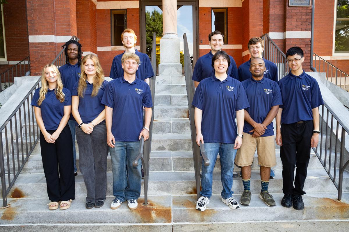 2025 Dean Scholars in front of Tech Tower